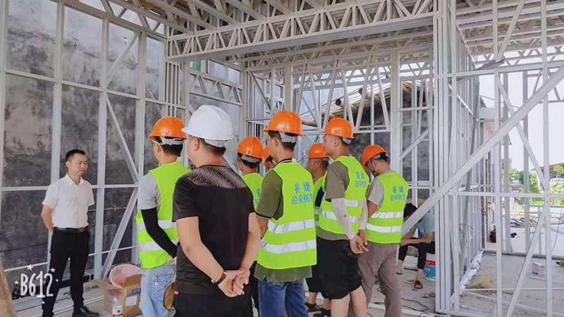 睿婕輕鋼別墅施工團隊