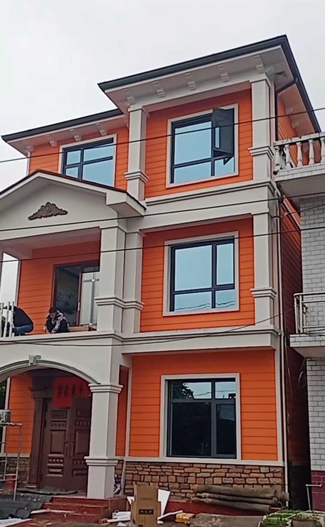 輕鋼別墅和磚混別墅哪個好？兩種房屋的性能對比(圖2)